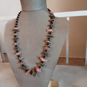 Elegant Pink and Black Beaded Necklace
